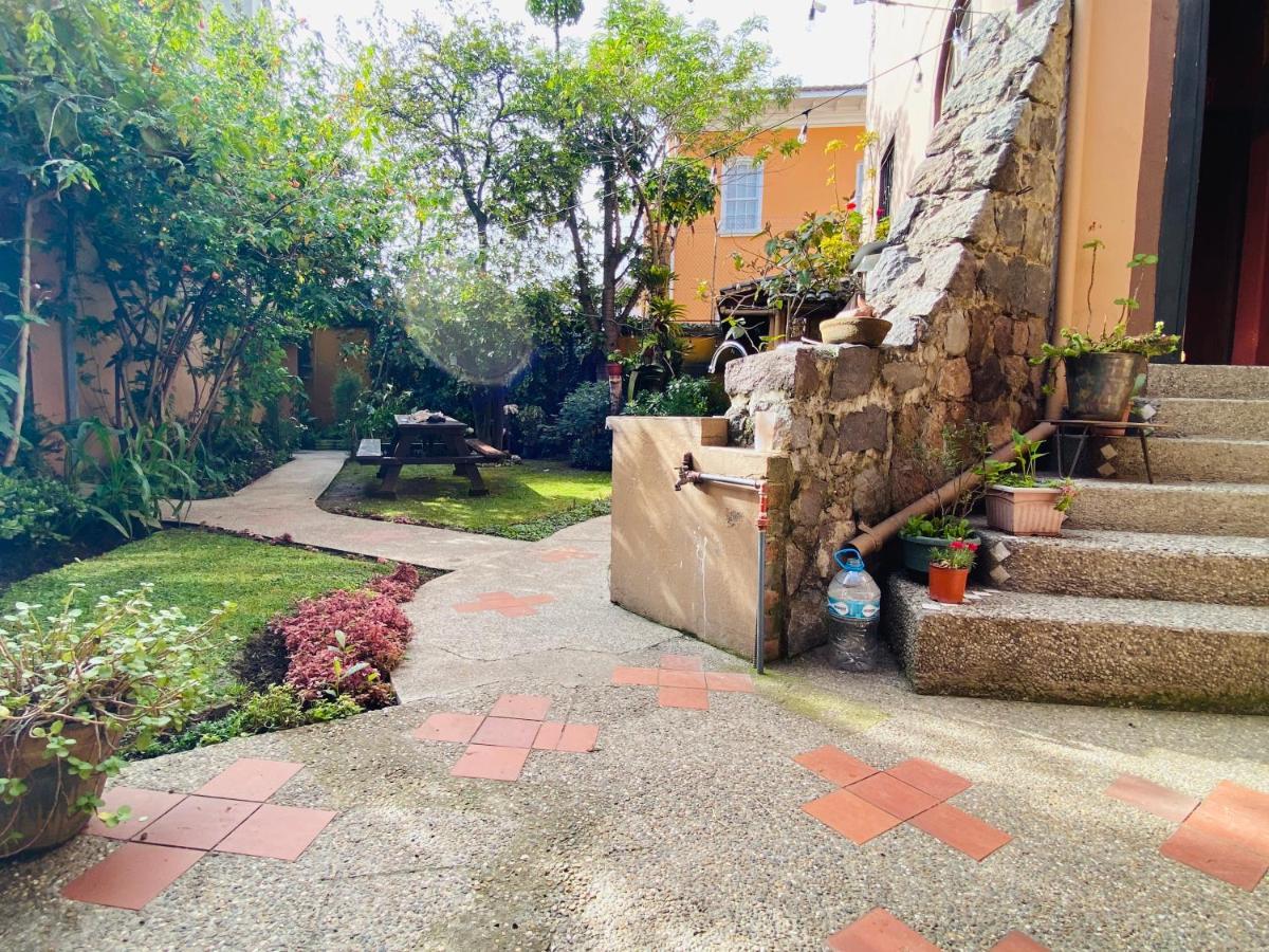 Hostal Alcala Кито Экстерьер фото