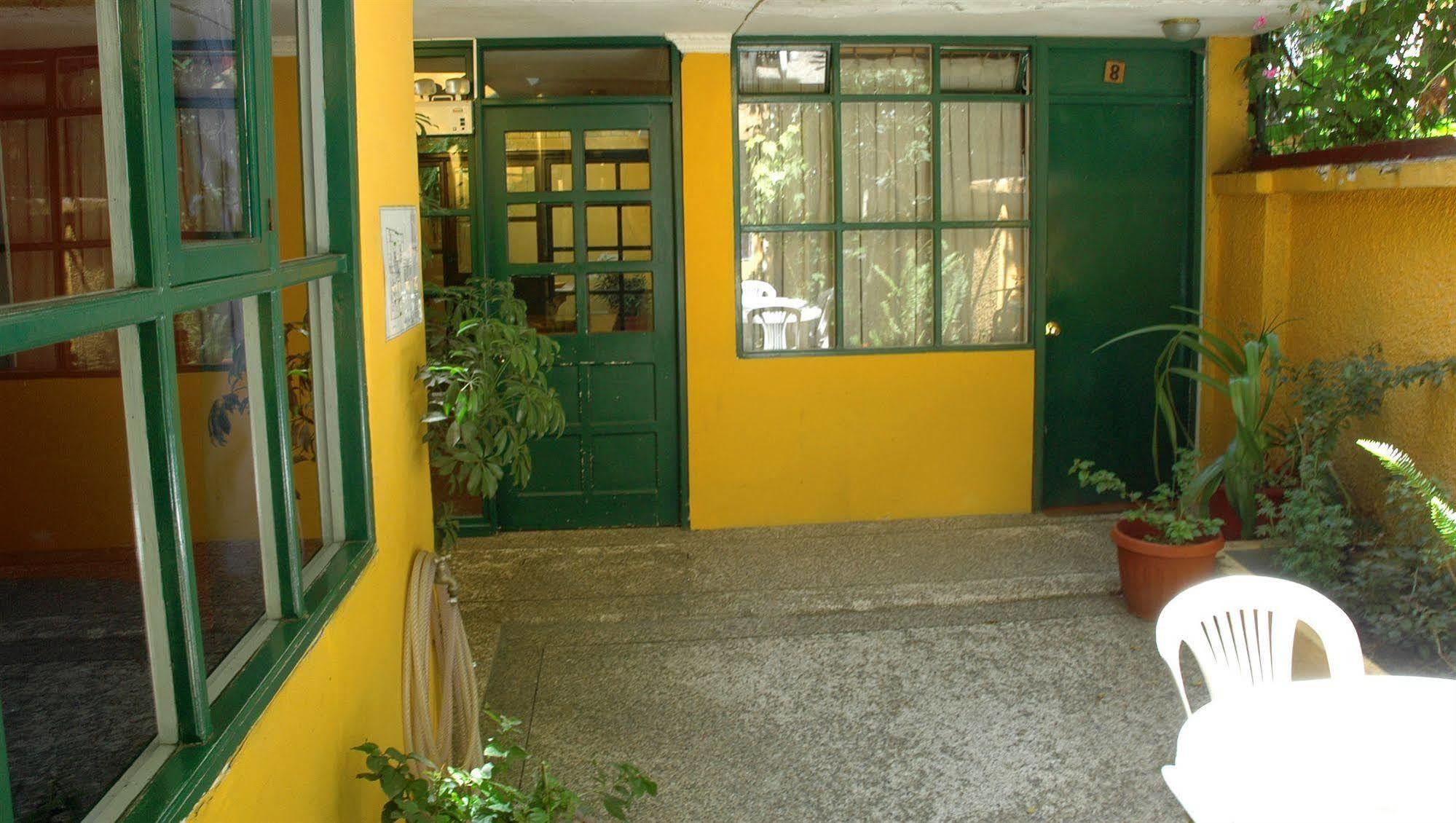 Hostal Alcala Кито Экстерьер фото